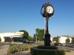 Starbucks and San Marino clock