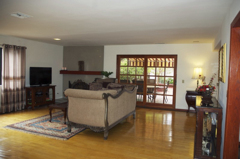 1601 S Los Robles Family Room