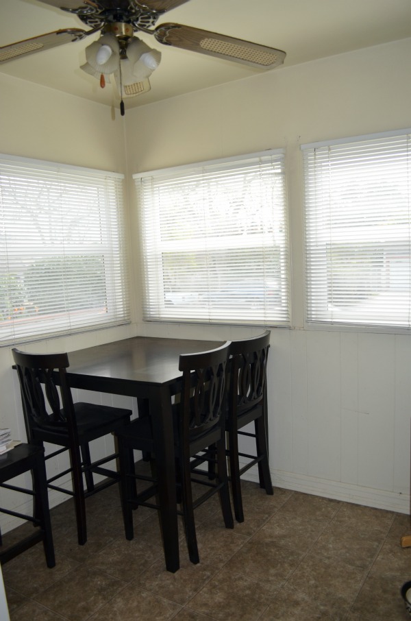 2728 S Baldwin Arcadia Kitchen Nook