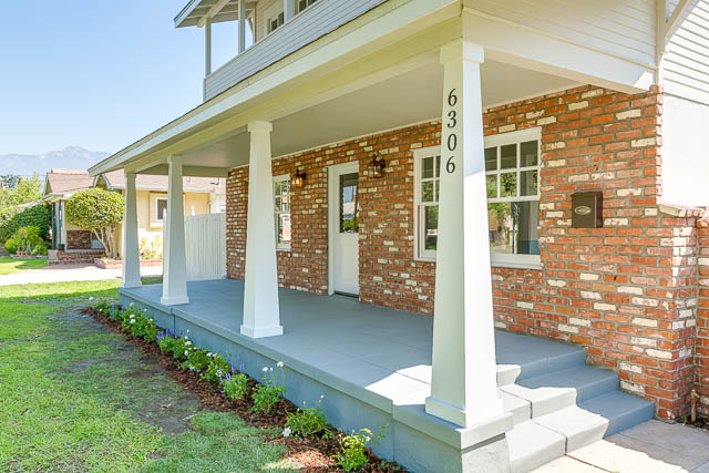 6306 Golden West Ave-porch