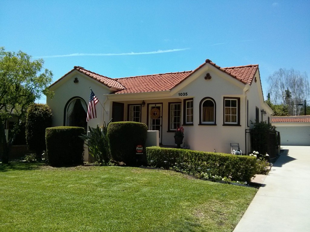 Spanish Bungalow in Pasadena, CA