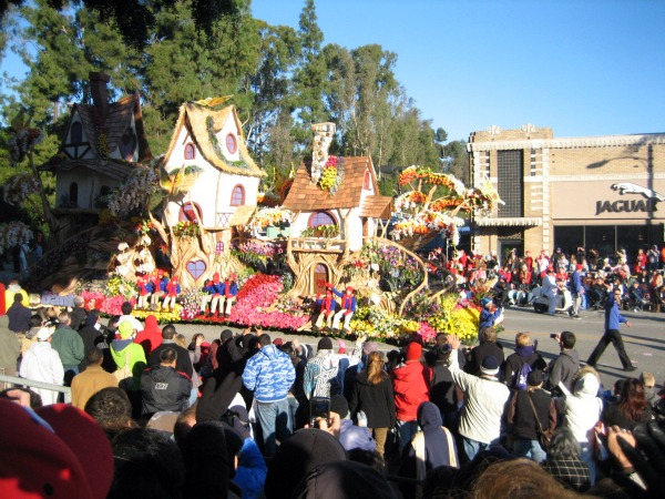 US-Bank Rose Parade Foats 2011