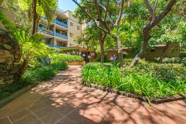 1115 Cordova St-MLS-004