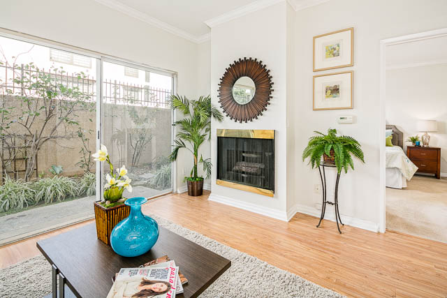 156 S Oak Knoll Ave #102-MLS-012